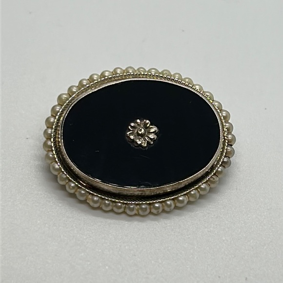 Victorian 10K White Gold Seed Pearl Black Onyx Mourning Brooch Pin - Picture 10 of 10